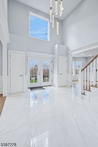 354 Beaufort Ave, Livingston Twp., NJ 07039