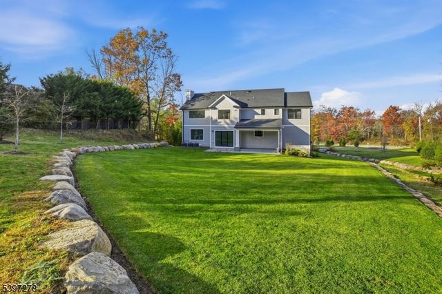 354 Beaufort Ave, Livingston Twp., NJ 07039