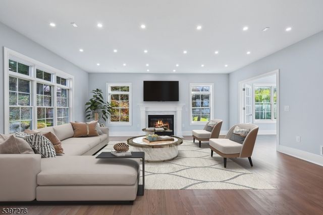 354 Beaufort Ave, Livingston Twp., NJ 07039