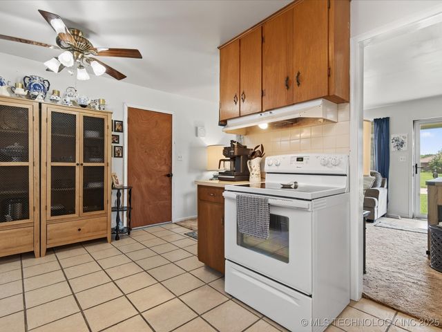 521 Lahoma, Bartlesville, OK 74003