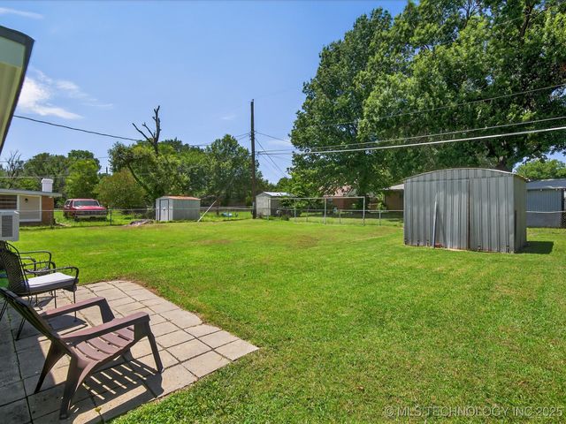 521 Lahoma, Bartlesville, OK 74003