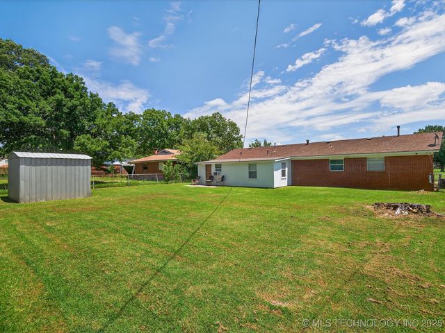 521 Lahoma, Bartlesville, OK 74003
