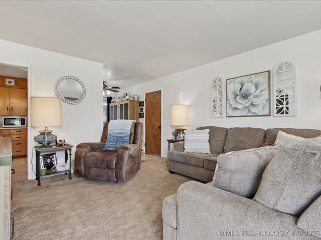 521 Lahoma, Bartlesville, OK 74003