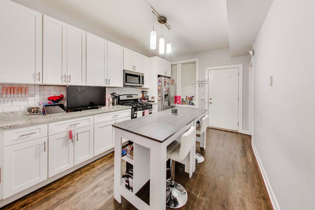 1431 N Springfield Avenue, Chicago, IL 60651 — photo 5