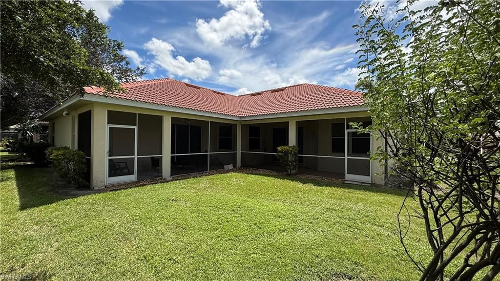 10601 Sir Michaels Place DR, BONITA SPRINGS, FL 34135 — photo 4
