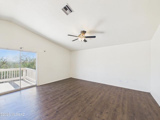 8932 N Spinel Place, Tucson, AZ 85742