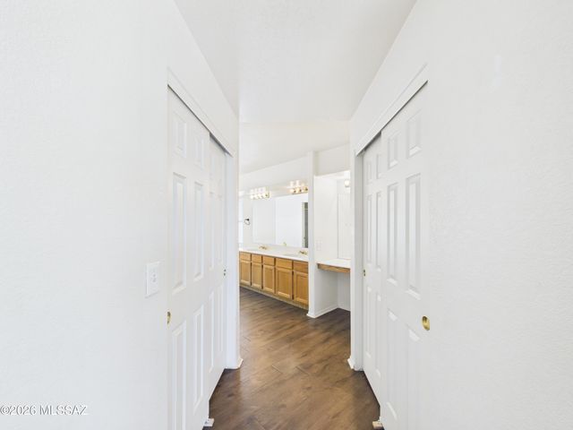 8932 N Spinel Place, Tucson, AZ 85742