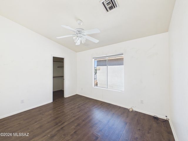 8932 N Spinel Place, Tucson, AZ 85742