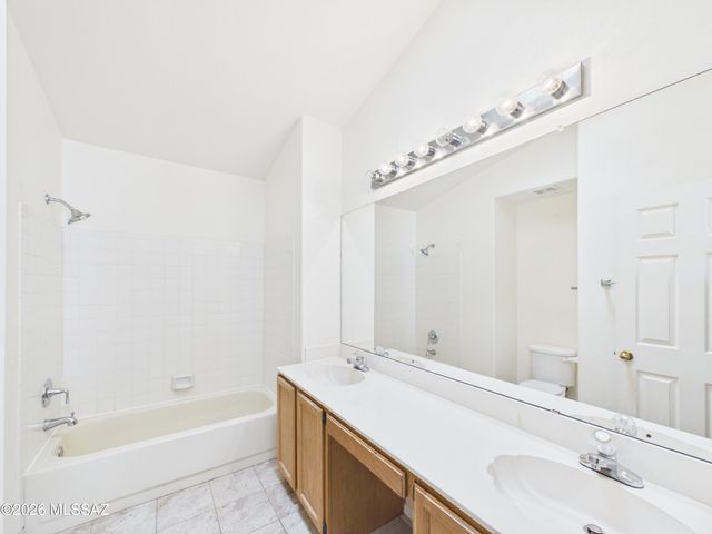 8932 N Spinel Place, Tucson, AZ 85742