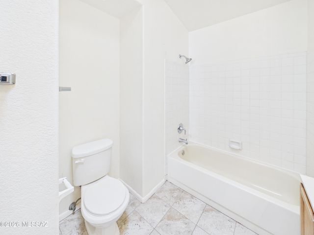 8932 N Spinel Place, Tucson, AZ 85742