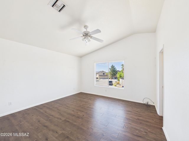 8932 N Spinel Place, Tucson, AZ 85742