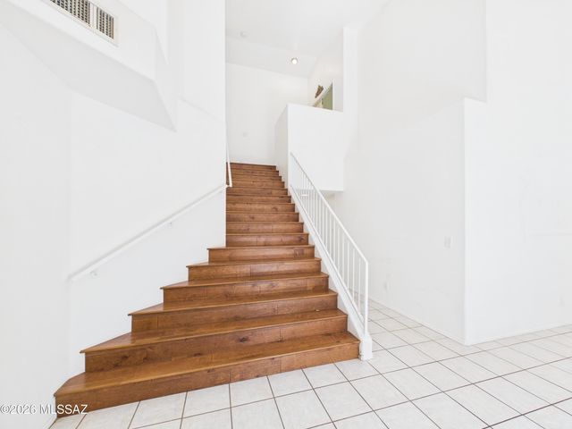 8932 N Spinel Place, Tucson, AZ 85742