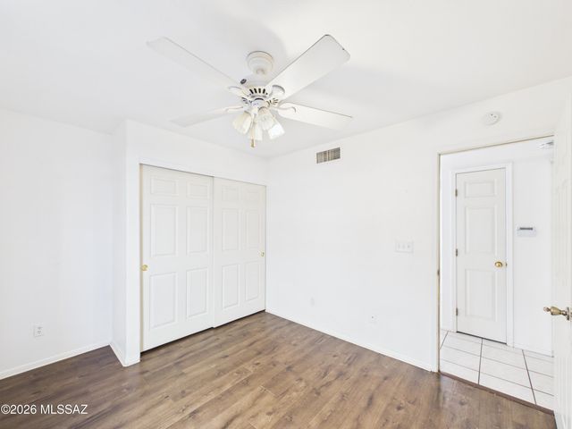 8932 N Spinel Place, Tucson, AZ 85742