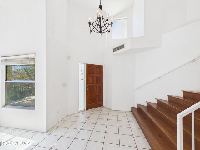 8932 N Spinel Place, Tucson, AZ 85742