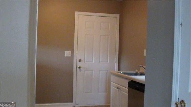3845 Laurel Brook Lane, Snellville, GA 30039