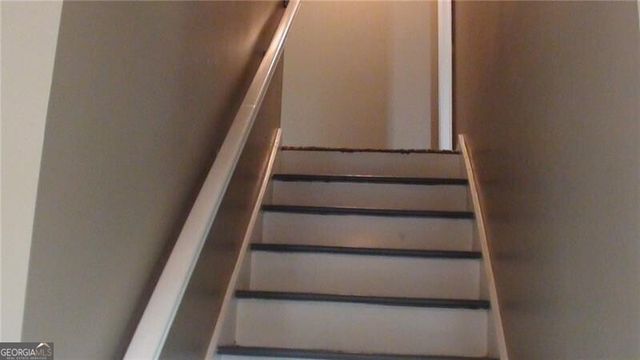 3845 Laurel Brook Lane, Snellville, GA 30039