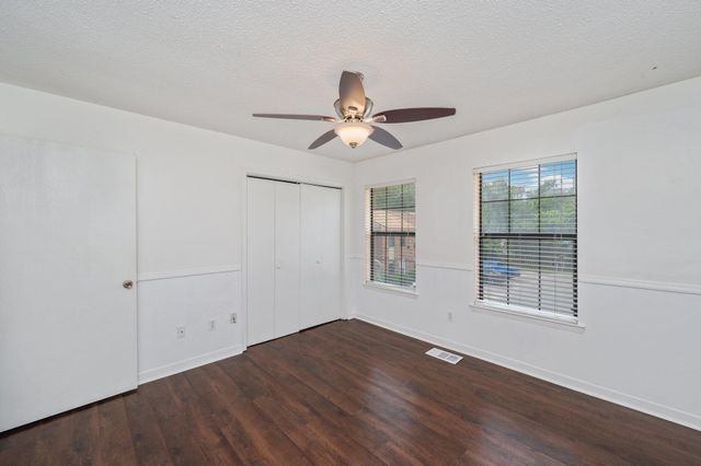 611 Center Street, UNIT 11, Fort Walton Beach, FL 32547