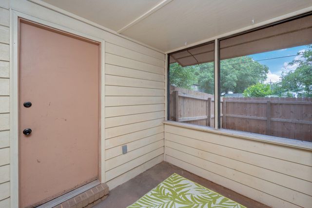 611 Center Street, UNIT 11, Fort Walton Beach, FL 32547