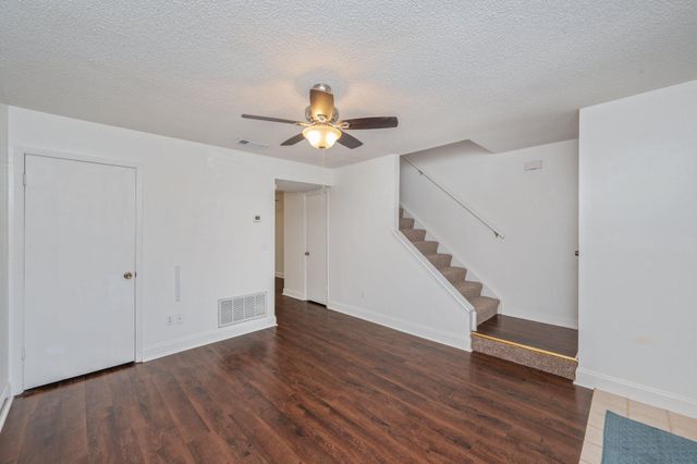 611 Center Street, UNIT 11, Fort Walton Beach, FL 32547