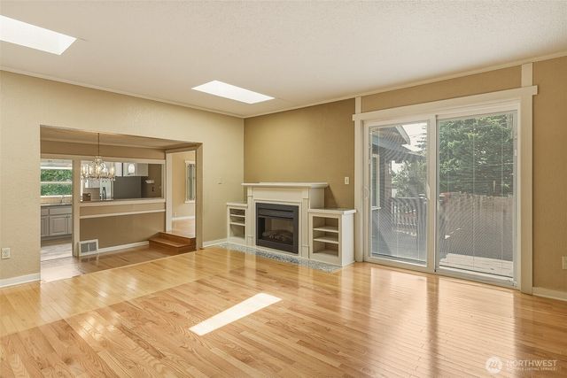 3242 36th Avenue W, Seattle, WA 98199