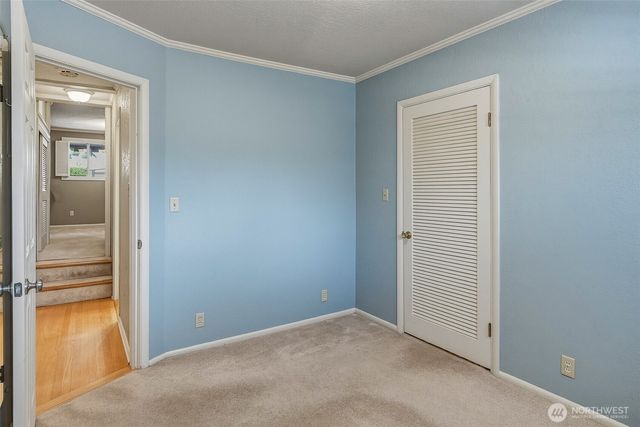 3242 36th Avenue W, Seattle, WA 98199