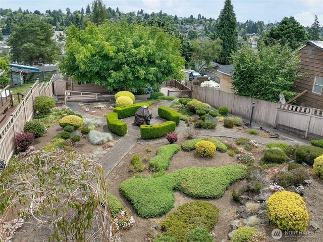 3242 36th Avenue W, Seattle, WA 98199