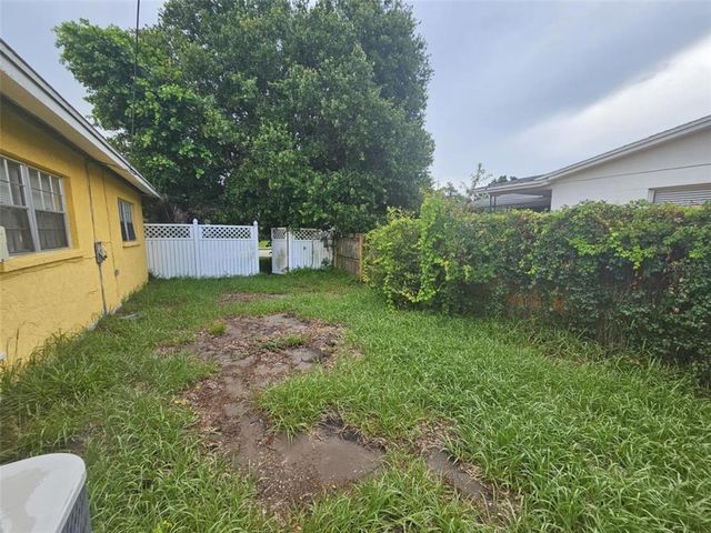 2004 48TH AVENUE W A, Bradenton, FL 34207