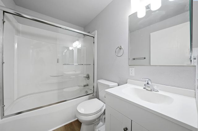 8536 W Canyon Ave, Kennewick, WA 99336