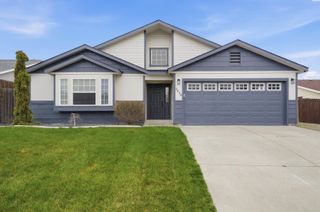 8536 W Canyon Ave, Kennewick, WA 99336