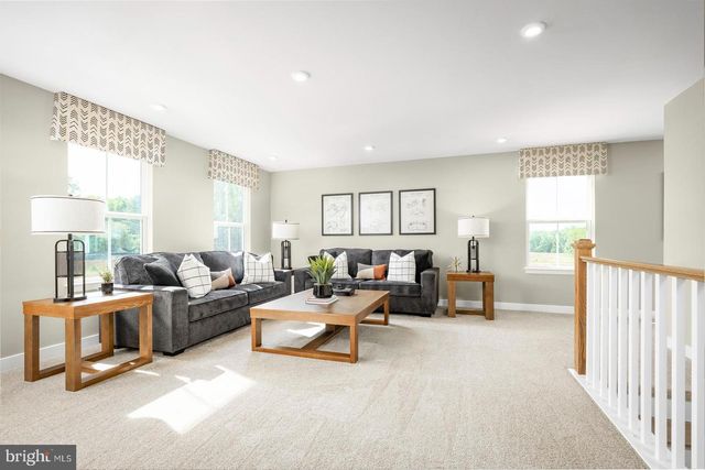 118 FIRENZE DR, New Cumberland, PA 17070