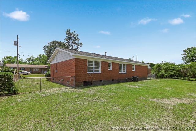 839 Fresno Drive, Fayetteville, NC 28303