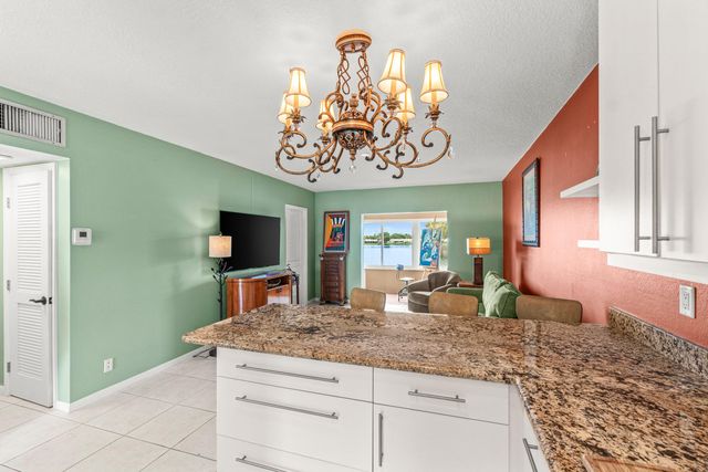 1118 Lake Terrace 217 H, Boynton Beach, FL 33426