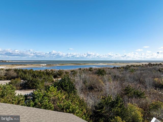 402 CENTRAL AVE, Barnegat Light, NJ 08006