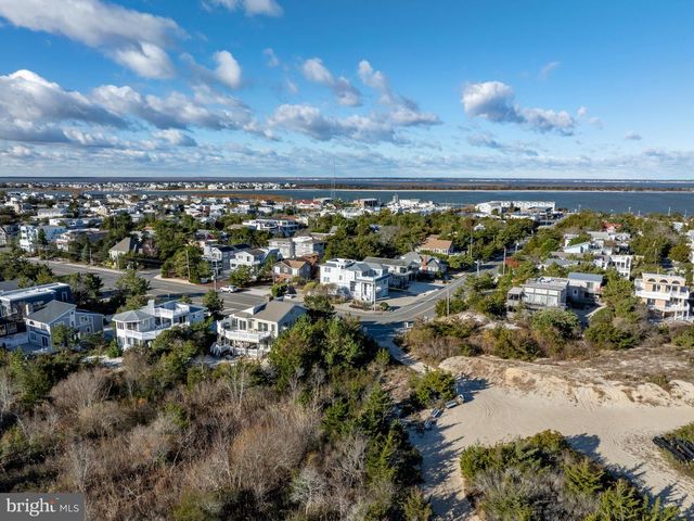 402 CENTRAL AVE, Barnegat Light, NJ 08006