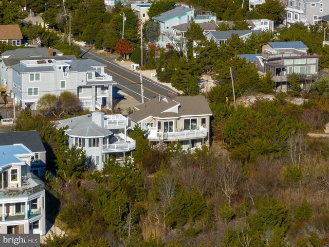 402 CENTRAL AVE, Barnegat Light, NJ 08006