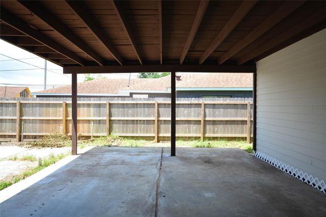 315 Miriam Street, Baytown, TX 77520