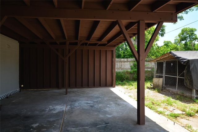 315 Miriam Street, Baytown, TX 77520