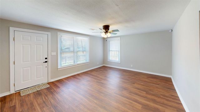 315 Miriam Street, Baytown, TX 77520