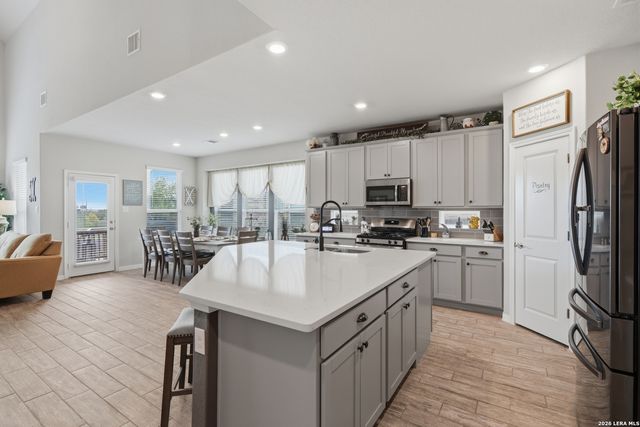 1214 NASHUA SQ, San Antonio, TX 78245