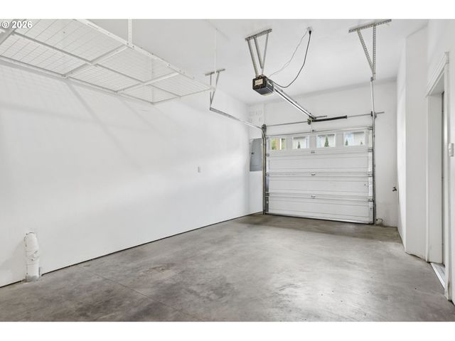 4830 Sw VIEW POINT Ter, Portland, OR 97239