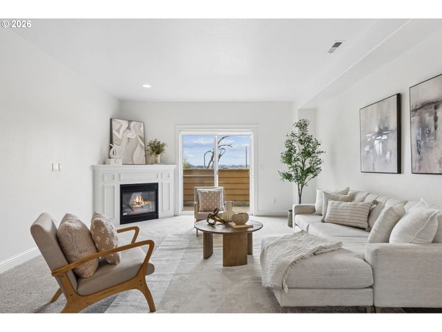 4830 Sw VIEW POINT Ter, Portland, OR 97239