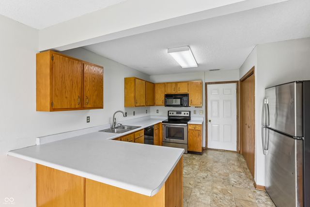 165 Harts Ford Way, Brownsburg, IN 46112