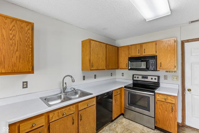 165 Harts Ford Way, Brownsburg, IN 46112