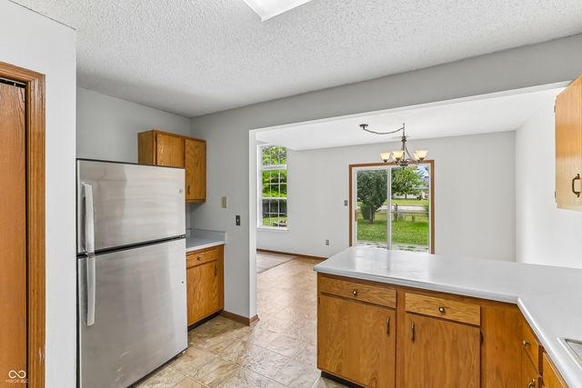 165 Harts Ford Way, Brownsburg, IN 46112