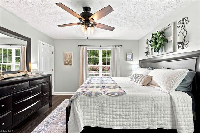 270 Bridgewater Road, Mount Airy, NC 27030
