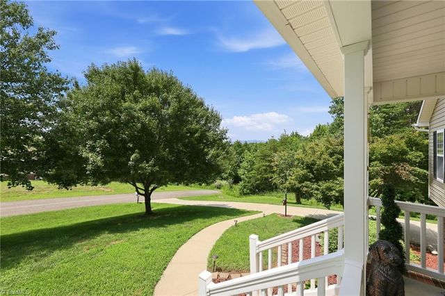 270 Bridgewater Road, Mount Airy, NC 27030