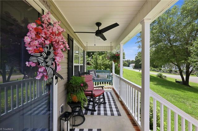 270 Bridgewater Road, Mount Airy, NC 27030