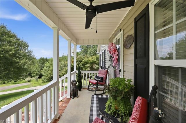 270 Bridgewater Road, Mount Airy, NC 27030