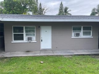 2409 13TH STREET W 4, Bradenton, FL 34205