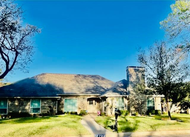 7213 Johnstone Lane, Fort Worth, TX 76133